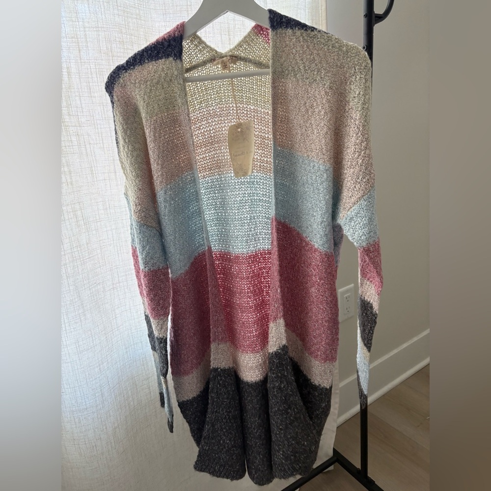 Colorblock Knit Cardigan - Picture 3 of 5